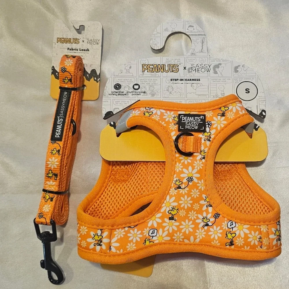 Disney Sassy Meow Peanuts Woodstock Harness, Collar and Leash Set (S)